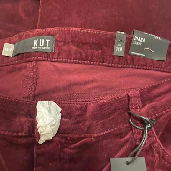 Kut from the Kloth Burgundy Diana skinny corduroy, size 14W - Picture 3 of 3